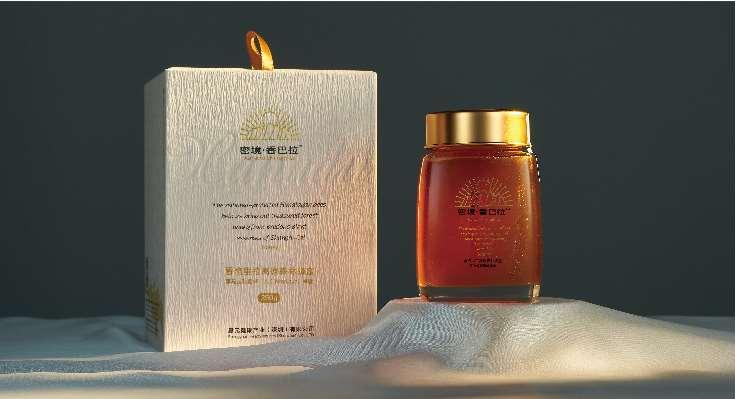 Original Xanadu Shangri-La single gift box product photograph from the brochure
